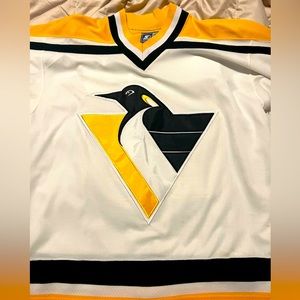 Pittsburgh Penguins #68 Jaromir Jagr NHL Hockey Jersey. Size L. Starter.